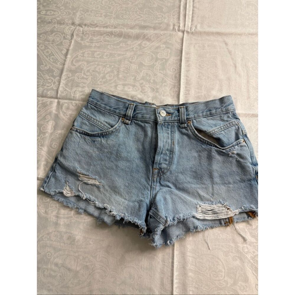Free People We The Free Destroyed Light Wash Cut Off Denim Shorts Sz 26